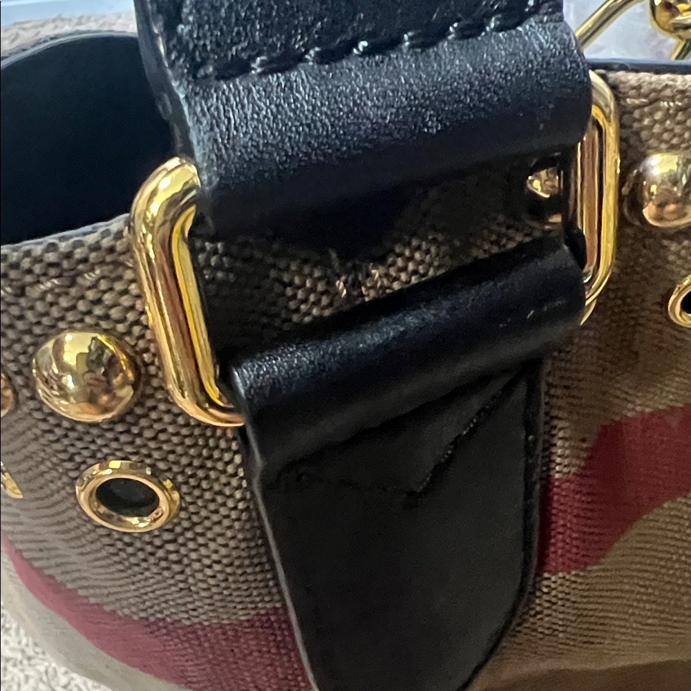 Stylish Brown and Black Studded Women's Bag - Picture 4 of 9
